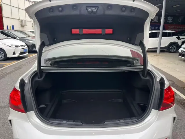 BMW 1 Series — Фото автомобиля 13