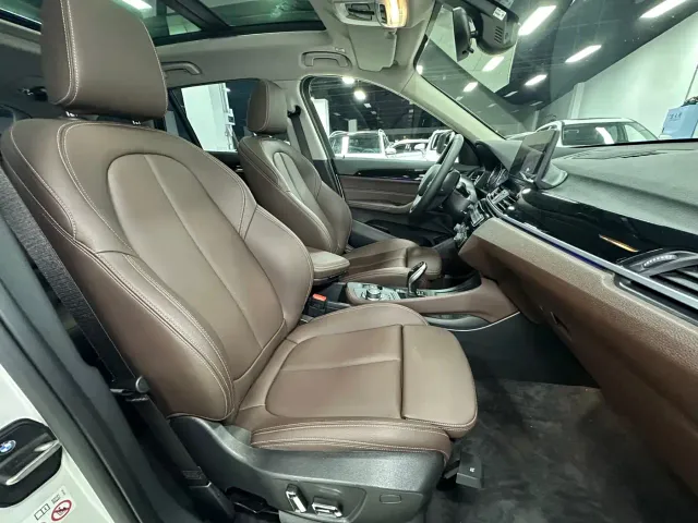 BMW X1 — Фото автомобиля 14