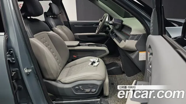Kia EV9 — Фото автомобиля 26
