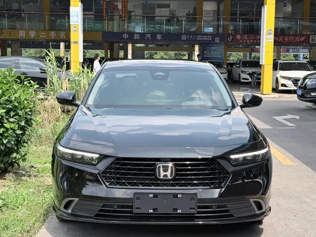 Honda Accord 2024 260TURBO Premium Edition — Фото автомобиля 2