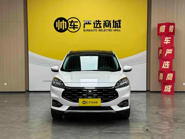 Ford Escape — Фото автомобиля 2