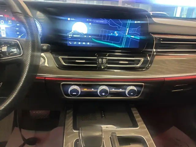 Hongqi HS5 — Фото автомобиля 12