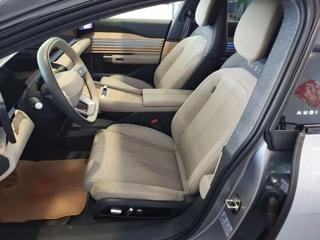 Audi E5 Sportback — Фото автомобиля 14