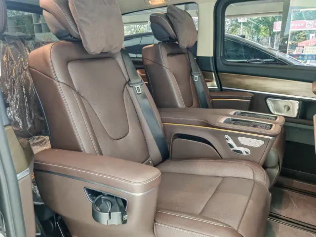 Mercedes-Benz V-Class — Фото автомобиля 7