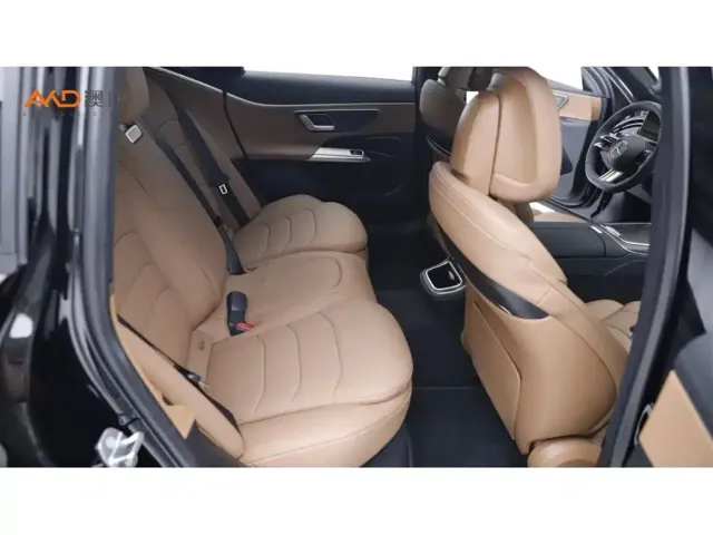 Mercedes-Benz Mercedes-Benz E-Class 2024 Facelift E 300 L Fashion Sport — Фото автомобиля 8