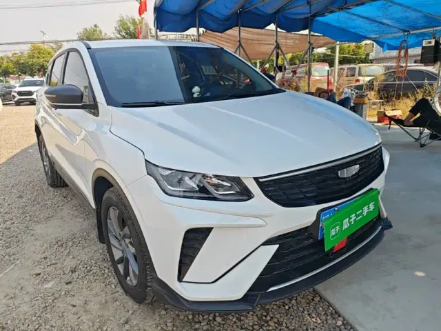 Geely Binyue — Фото автомобиля 3