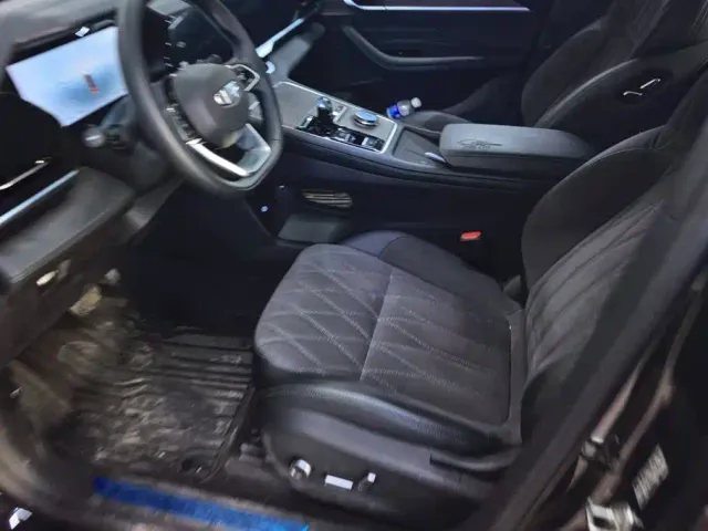 Geely Xingyue L — Фото автомобиля 9