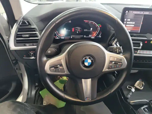 BMW X3 — Фото автомобиля 3
