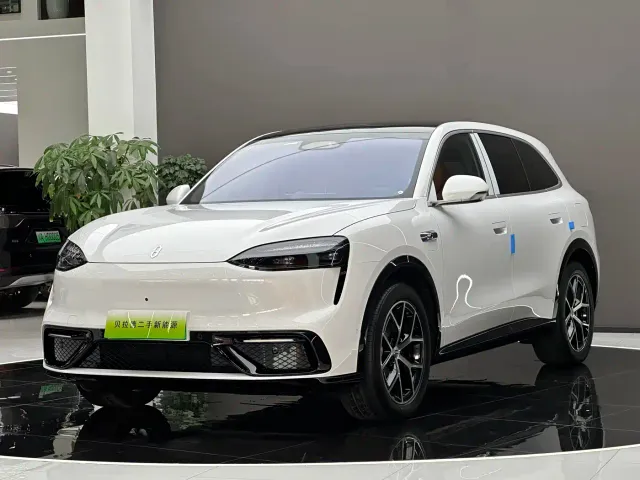 Фотография автомобиля — Aito M6