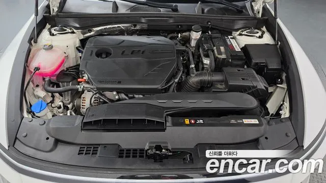 Hyundai Sonata — Фото автомобиля 9