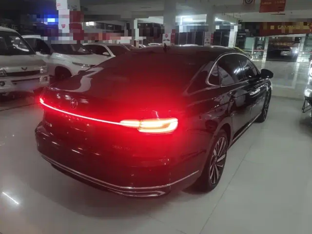 Volkswagen Passat 2024 380TSI Dragon Soaring Edition — Фото автомобиля 6