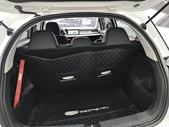 Geely Geometry E Firefly — Фото автомобиля 18