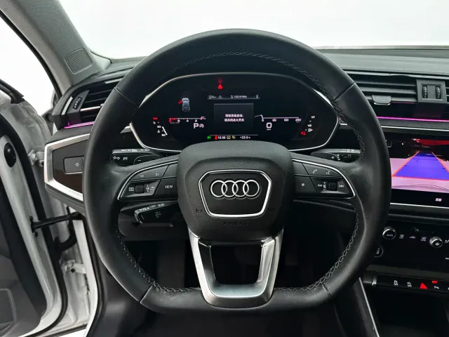 Audi Q3 — Фото автомобиля 15