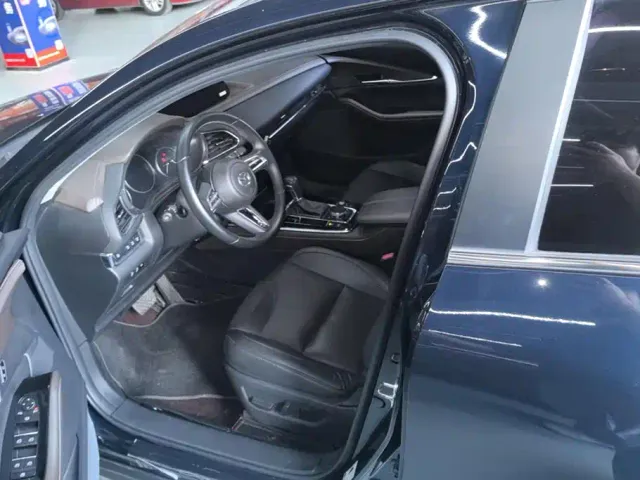 Mazda CX-30 — Фото автомобиля 9