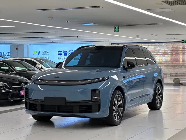 Фотография автомобиля — Li Auto L7