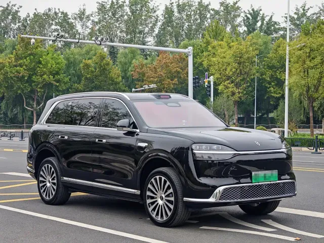 Aito M9 — Фото автомобиля 24