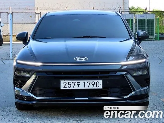 Фотография автомобиля — Hyundai Sonata DN8