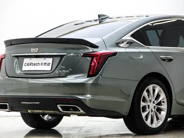 Cadillac CT5 — Фото автомобиля 9