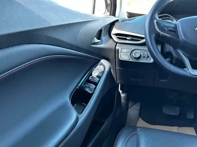 Chevrolet Orlando — Фото автомобиля 24
