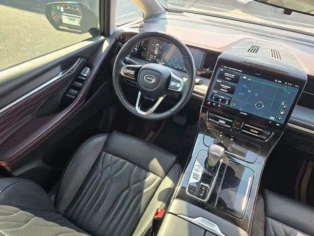 GAC Trumpchi M8 — Фото автомобиля 15