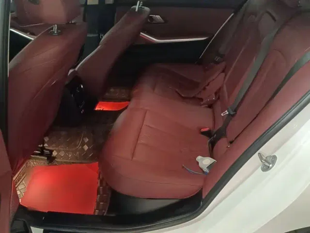 BMW 3 Series — Фото автомобиля 16