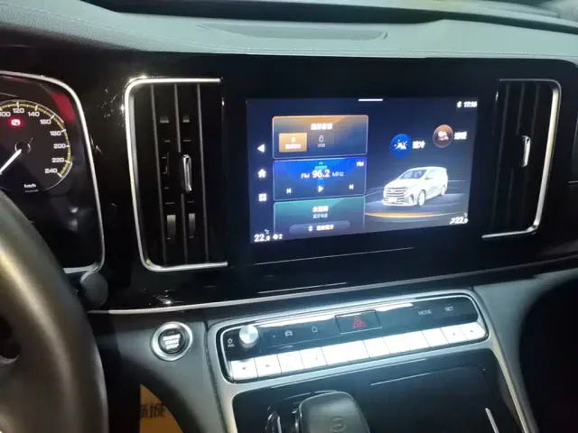 GAC Trumpchi M8 — Фото автомобиля 12