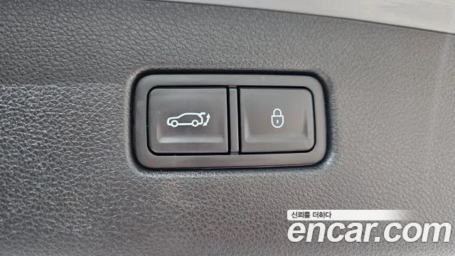 Genesis GV70 2.5T Бензин 2WD — Фото автомобиля 30