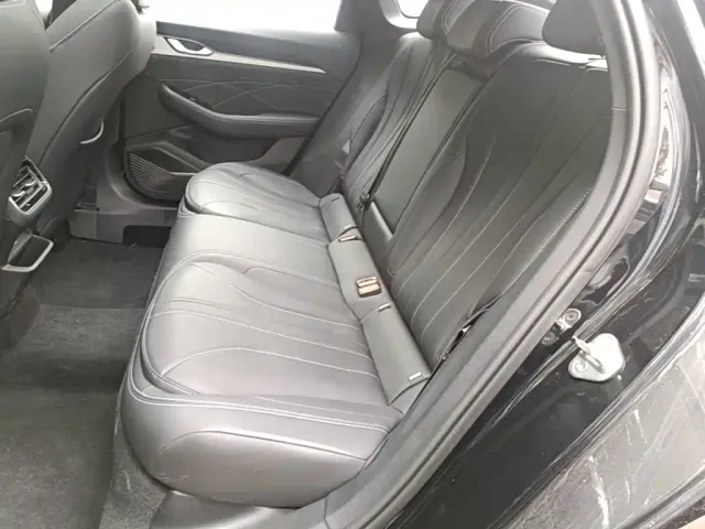 Geely Xingrui — Фото автомобиля 12