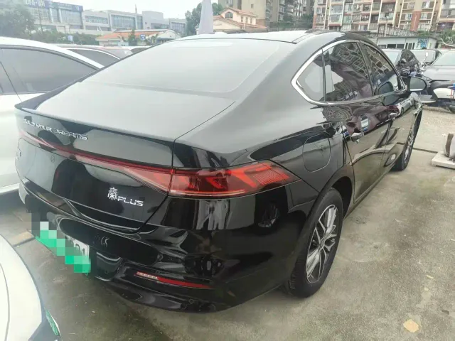 BYD Qin PLUS — Фото автомобиля 8