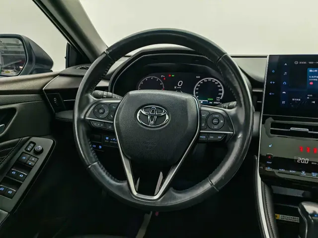 Toyota Avalon — Фото автомобиля 13