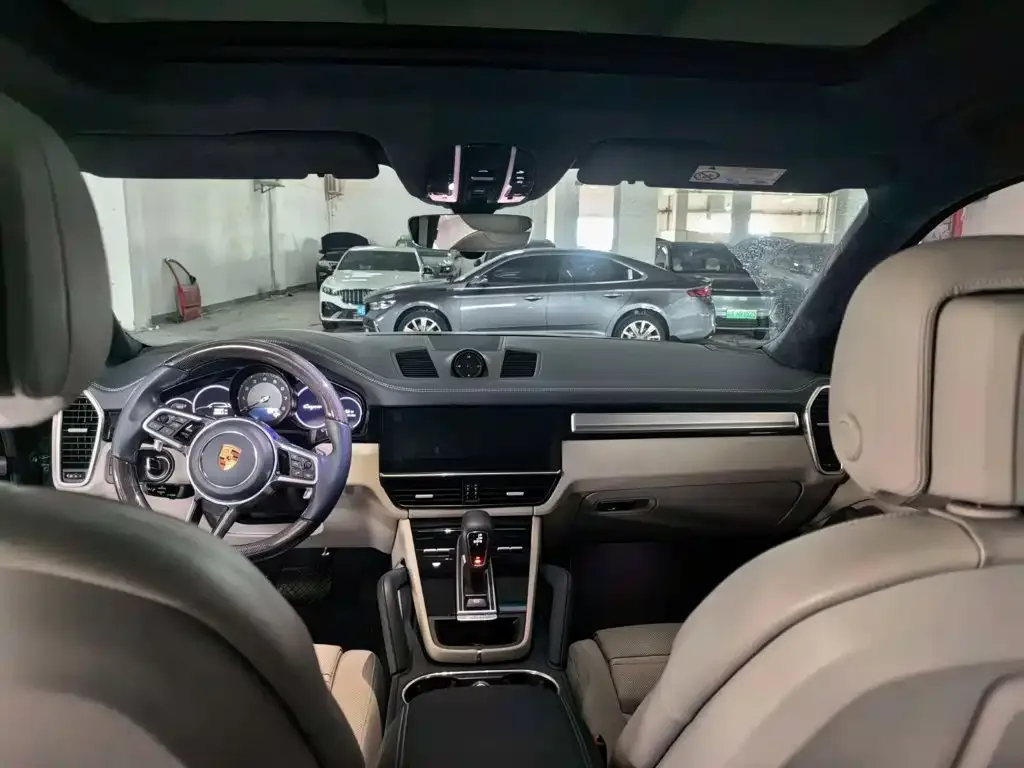 Porsche Cayenne 2022 Cayenne 3.0T Platinum Edition — Фото автомобиля 5
