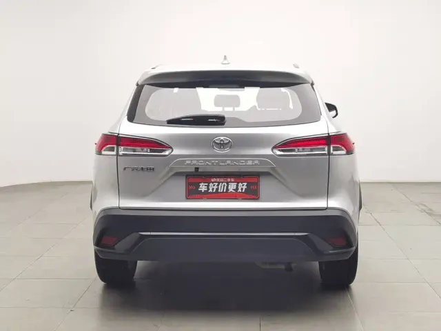 Toyota Frontlander — Фото автомобиля 4