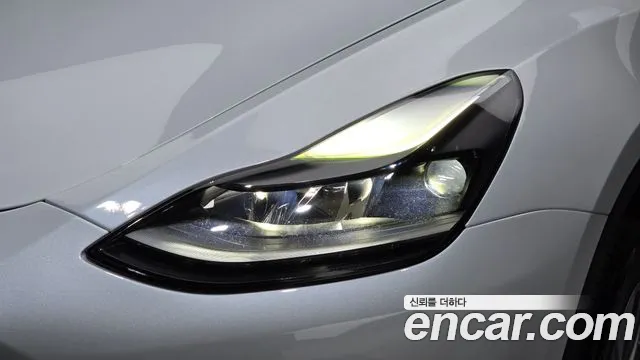 Tesla Model Y — Фото автомобиля 7