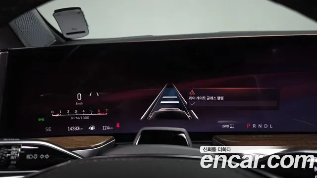 Cadillac Escalade 5th Gen — Фото автомобиля 11