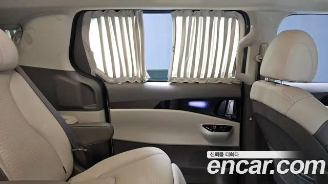Kia Canival Carnival 4 поколение Бензин 7 мест Hi-Limousine — Фото автомобиля 21