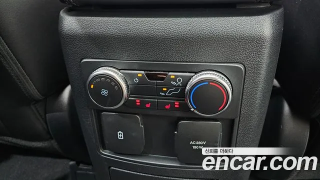Ford Explorer Explorer 6 поколение 3.0 Platinum 4WD — Фото автомобиля 18