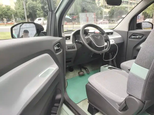 Wuling Hongguang Mini EV — Фото автомобиля 15