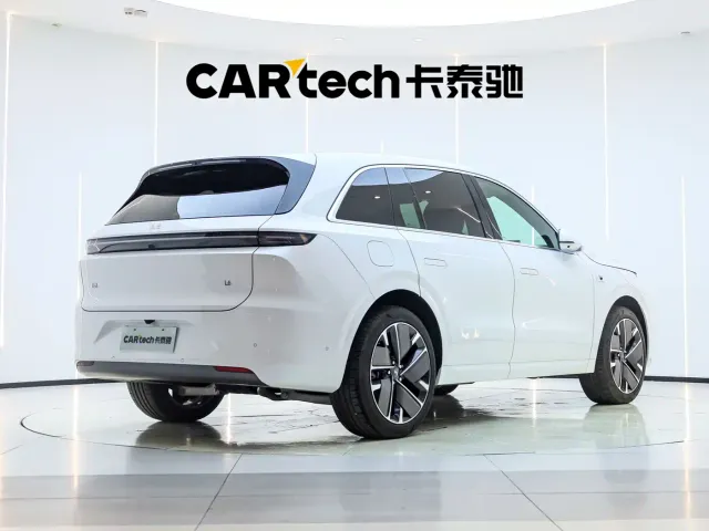 Li Auto L6 — Фото автомобиля 7