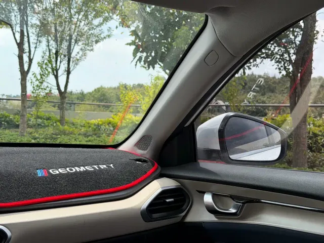 Geely Geometry A — Фото автомобиля 13