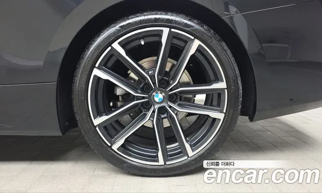 BMW 4 Series G22 — Фото автомобиля 6