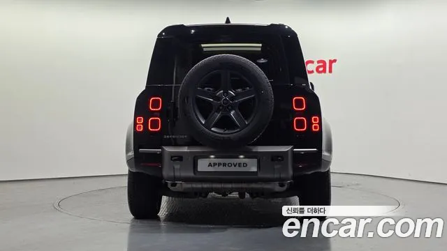 Land Rover Defender L663 — Фото автомобиля 6