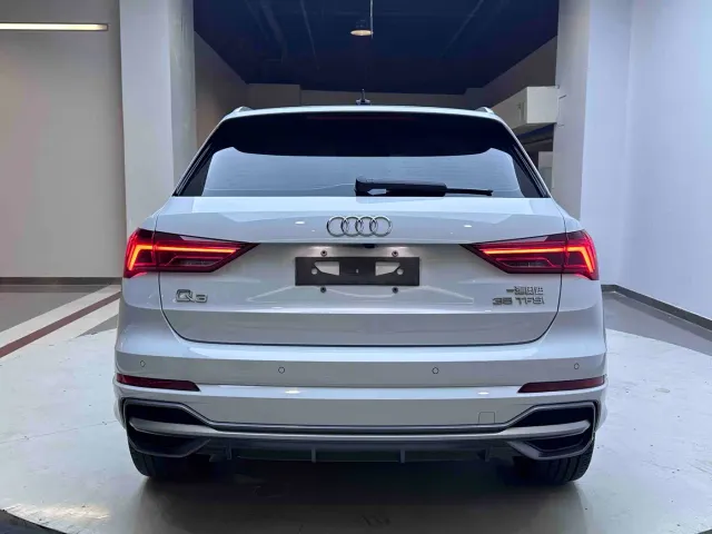 Audi Q3 — Фото автомобиля 5