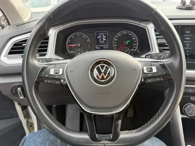 Volkswagen T-Roc — Фото автомобиля 16