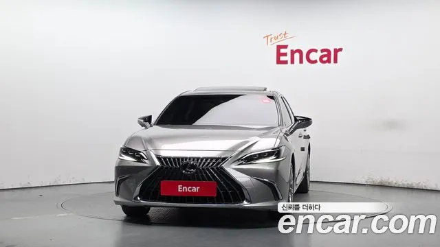 Lexus ES 7th Gen — Фото автомобиля 3