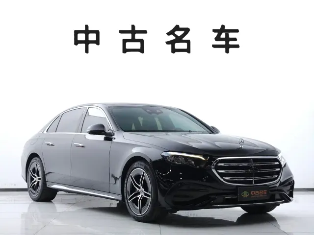 Mercedes-Benz E-Class — Фото автомобиля 3