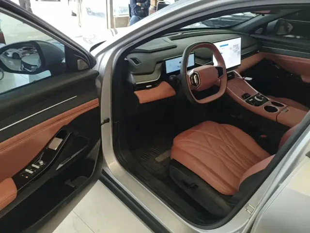 Geely Galaxy L6 — Фото автомобиля 15