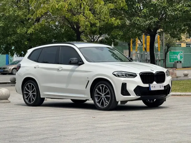 BMW X3 — Фото автомобиля 3