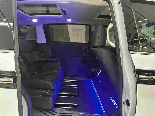 Honda Elysion — Фото автомобиля 28