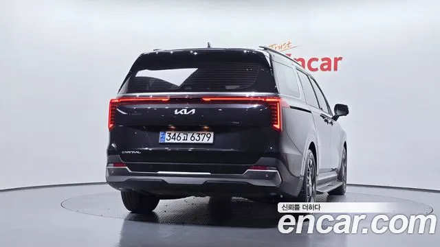 Kia Carnival Generation 4 — Фото автомобиля 4