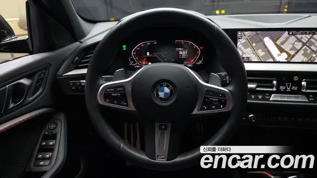 BMW 1 Series F40 — Фото автомобиля 12